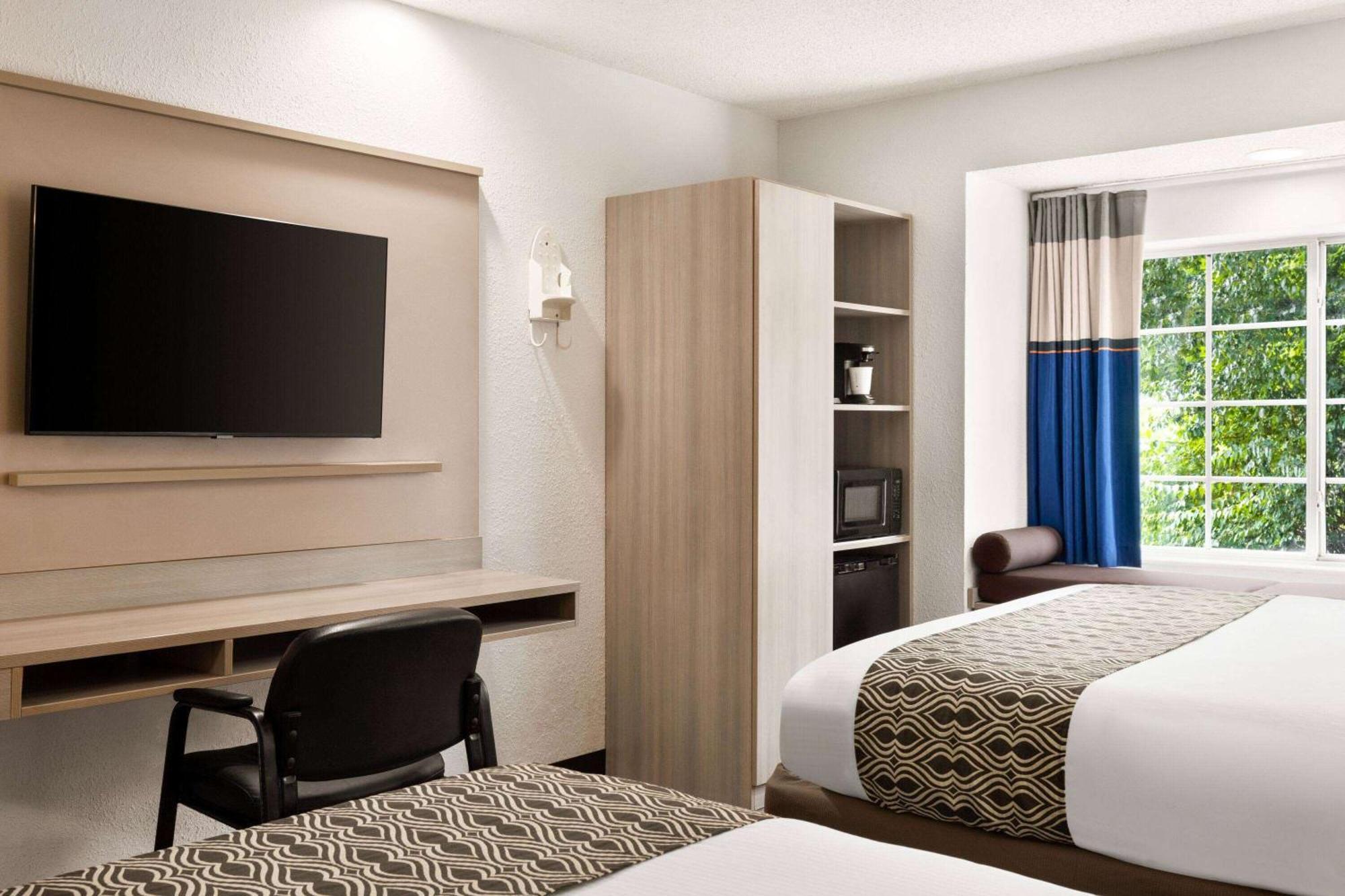 Microtel Inn & Suites By Wyndham Florence/Cincinnati Airpo Exteriör bild