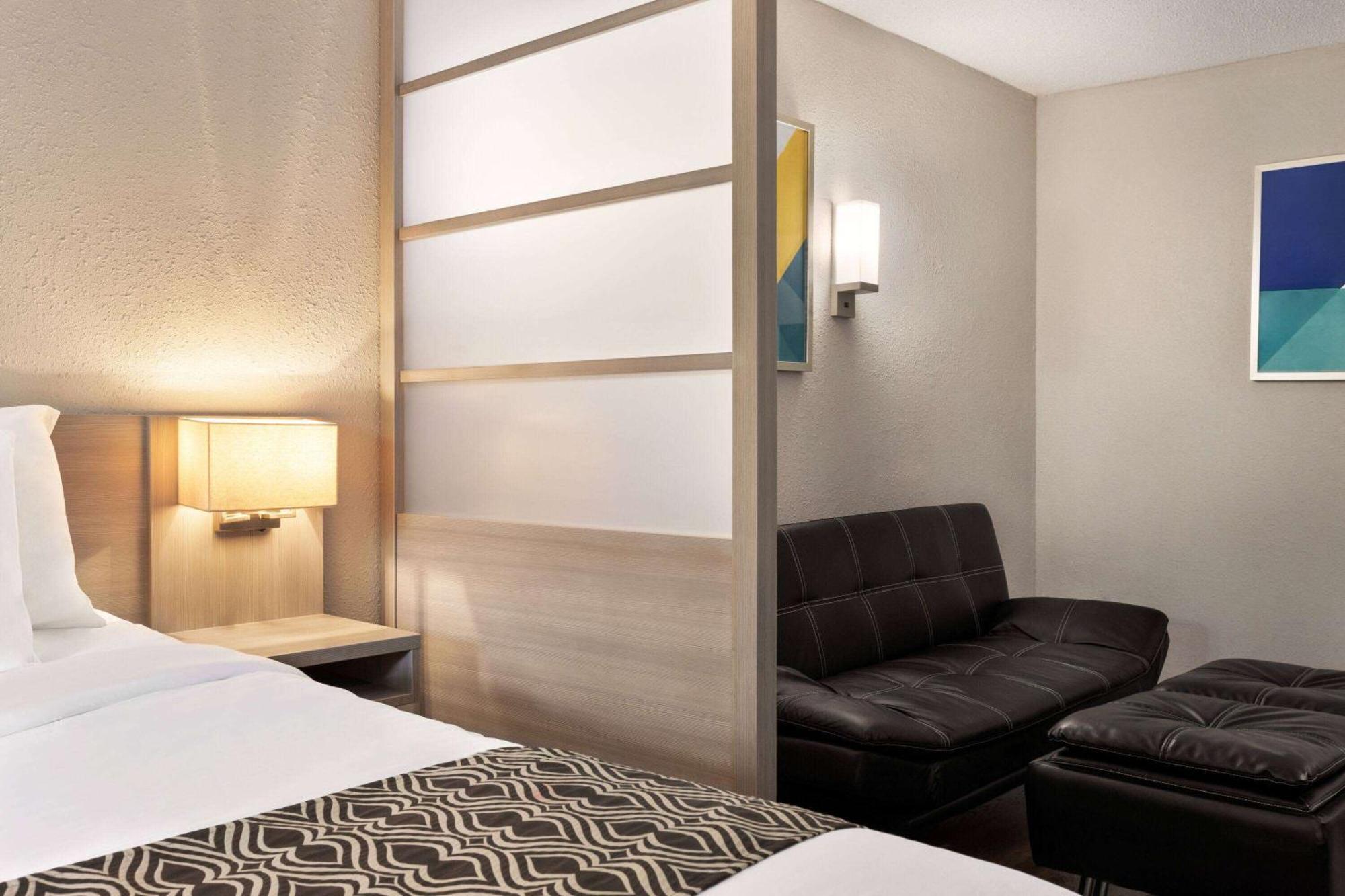 Microtel Inn & Suites By Wyndham Florence/Cincinnati Airpo Exteriör bild