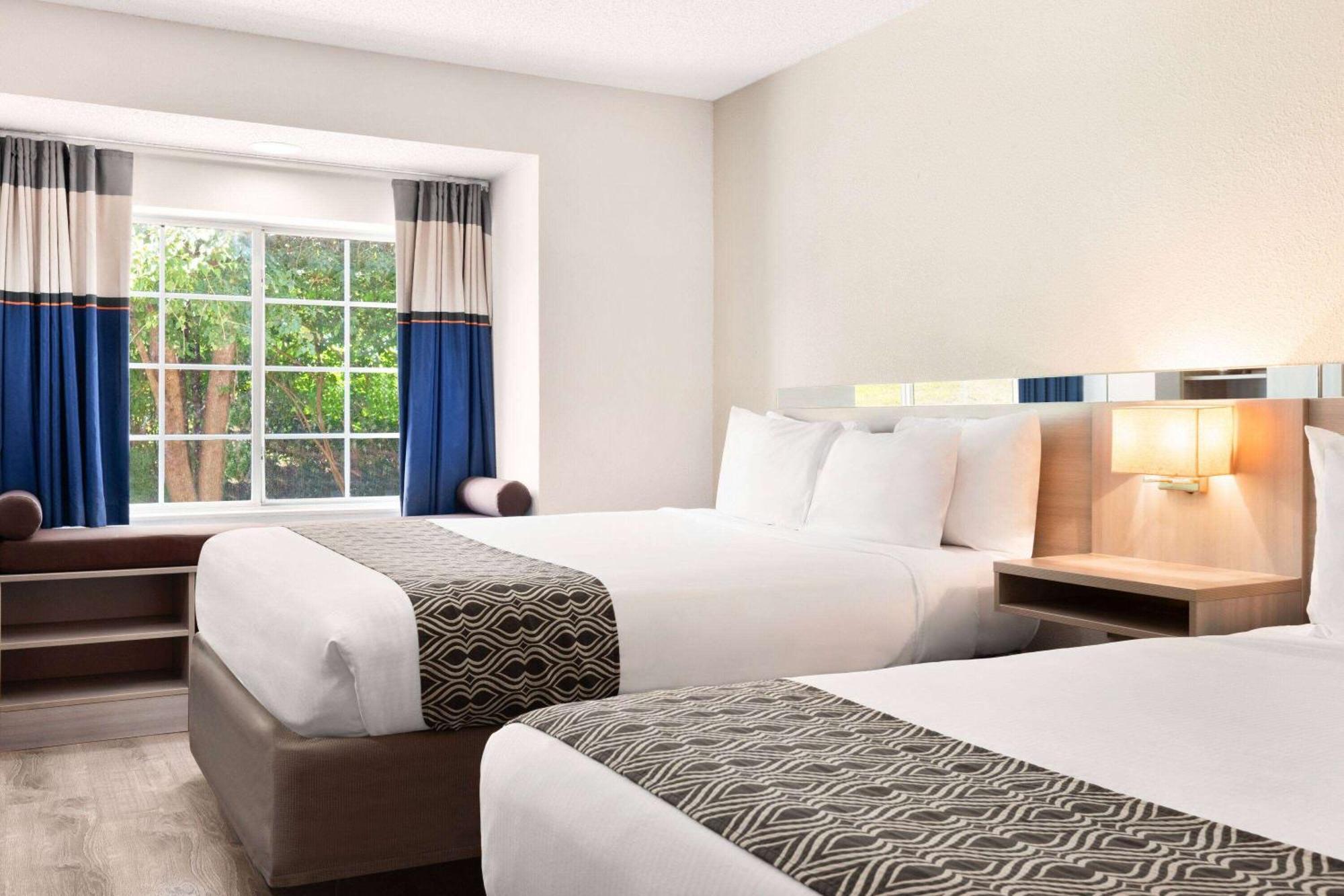 Microtel Inn & Suites By Wyndham Florence/Cincinnati Airpo Exteriör bild