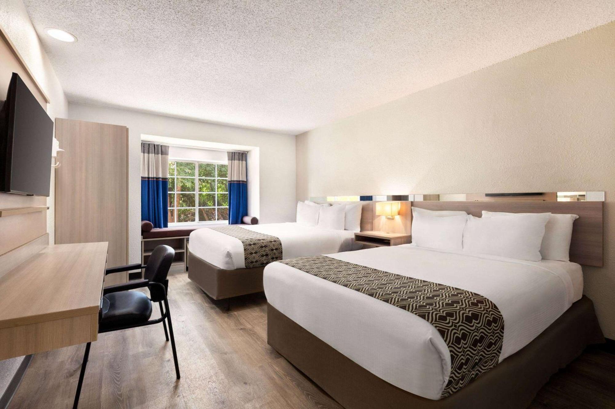 Microtel Inn & Suites By Wyndham Florence/Cincinnati Airpo Exteriör bild
