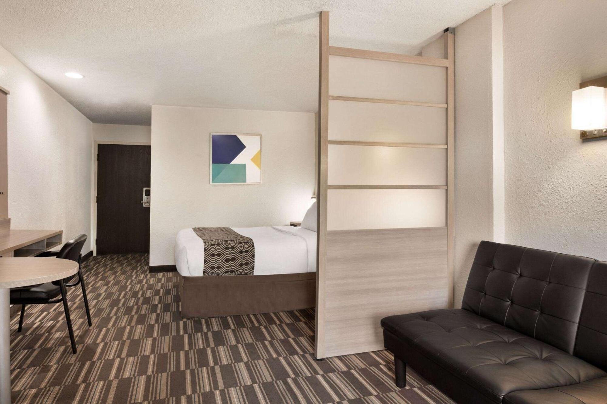 Microtel Inn & Suites By Wyndham Florence/Cincinnati Airpo Exteriör bild